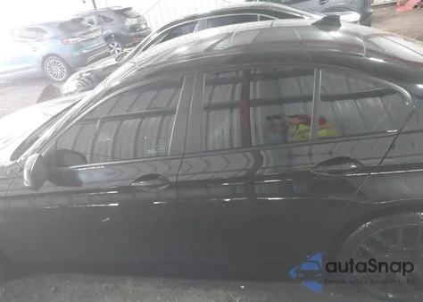 2013 BMW 528I z USA, uszkodzony, nr VIN WBAXG5C57DDY31635